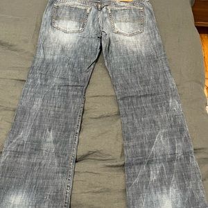 Lucky Jeans 33x32.